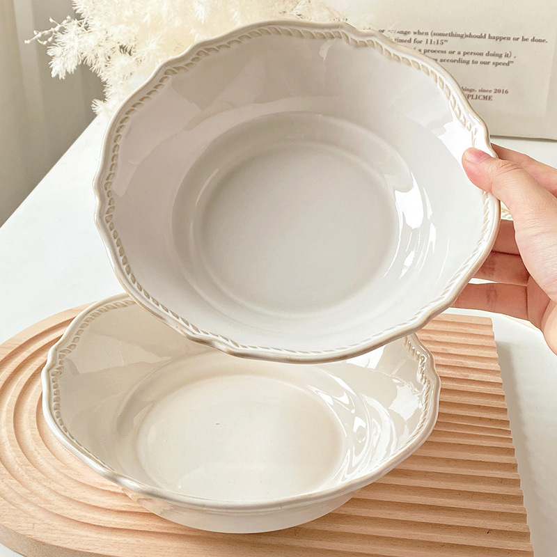 Керамична купа в дворцов стил, релефна, неправилна форма, глазурирана повърхност, подходяща за микровълнова печка