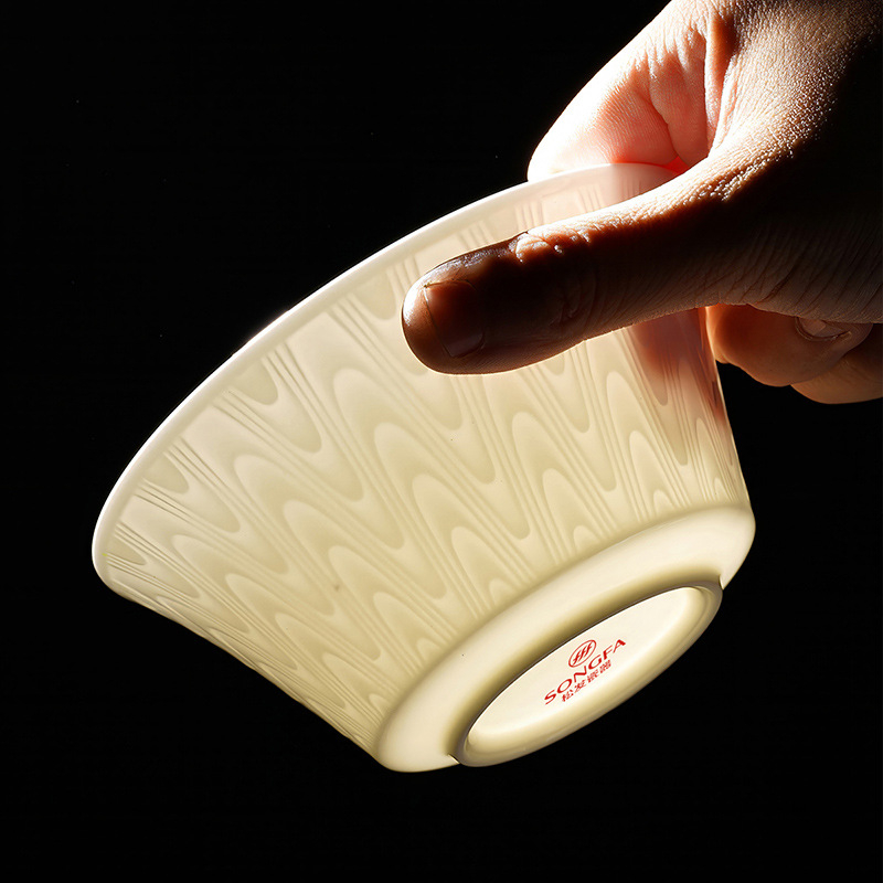 Songfa porculanski set zdjela i tanjura od kostiju u kineskom stilu s reljefom, pod glazurom, mikrovalna sigurnost, moderni minimalistički dizajn