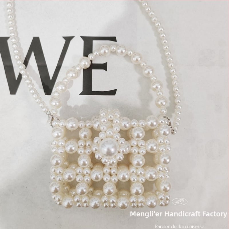 Beadkott imitatsioonpärlitega, linnaline minimalistlik stiil, horisontaalne ruutkuju kuju, kate-tüübi avamine, polüestervooder, kahekordsed õlarihmad