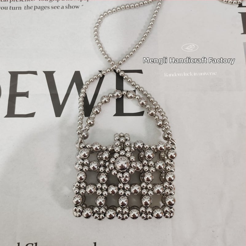 Beadkott imitatsioonpärlitega, linnaline minimalistlik stiil, horisontaalne ruutkuju kuju, kate-tüübi avamine, polüestervooder, kahekordsed õlarihmad