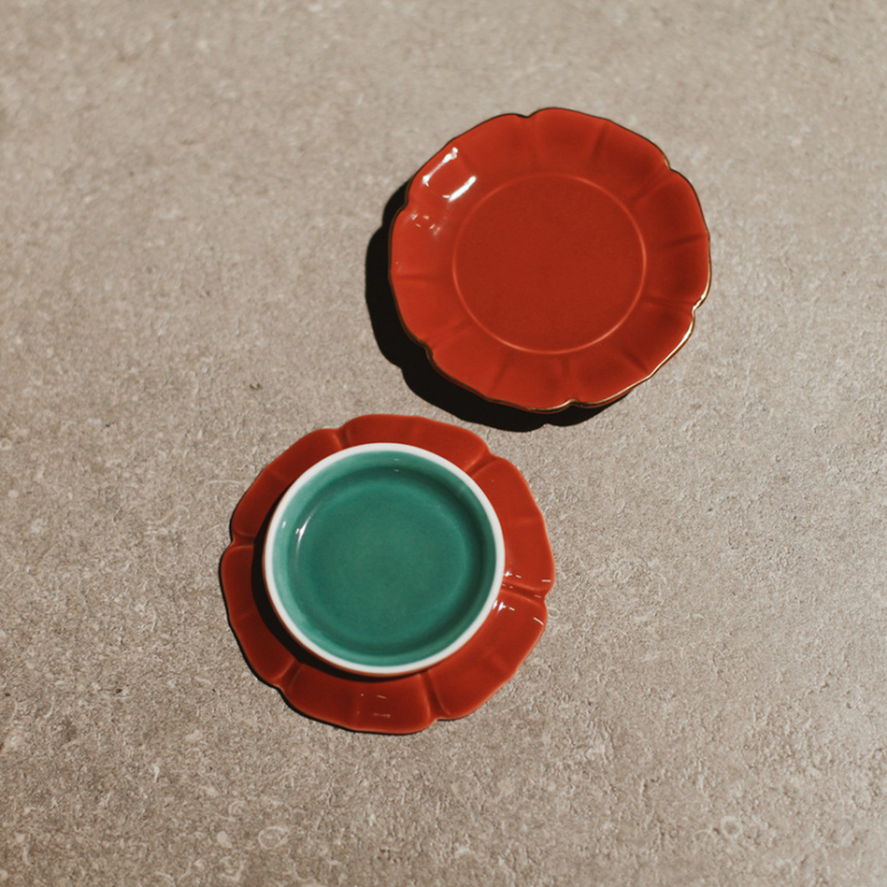 Керамична подложка за чай за церемония, с печатен логотип, опакована в тава