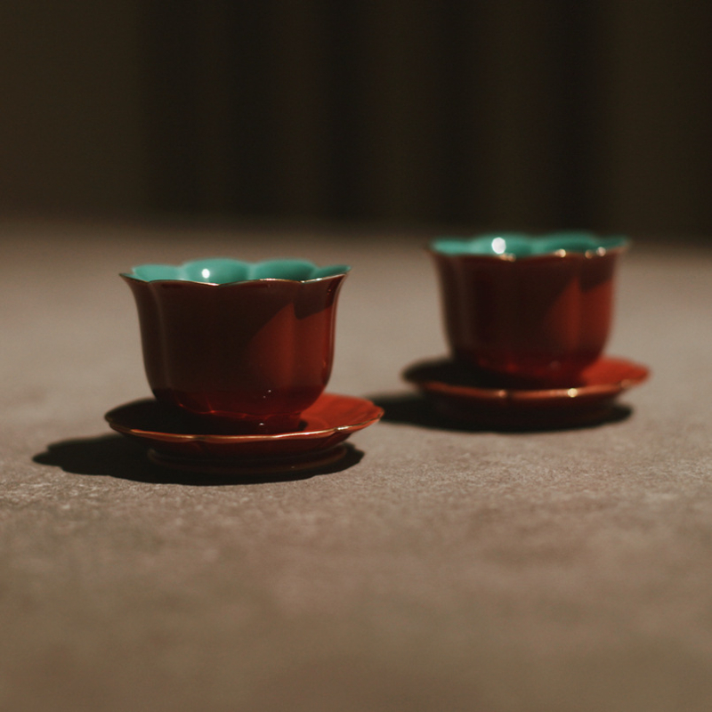 Керамична подложка за чай за церемония, с печатен логотип, опакована в тава