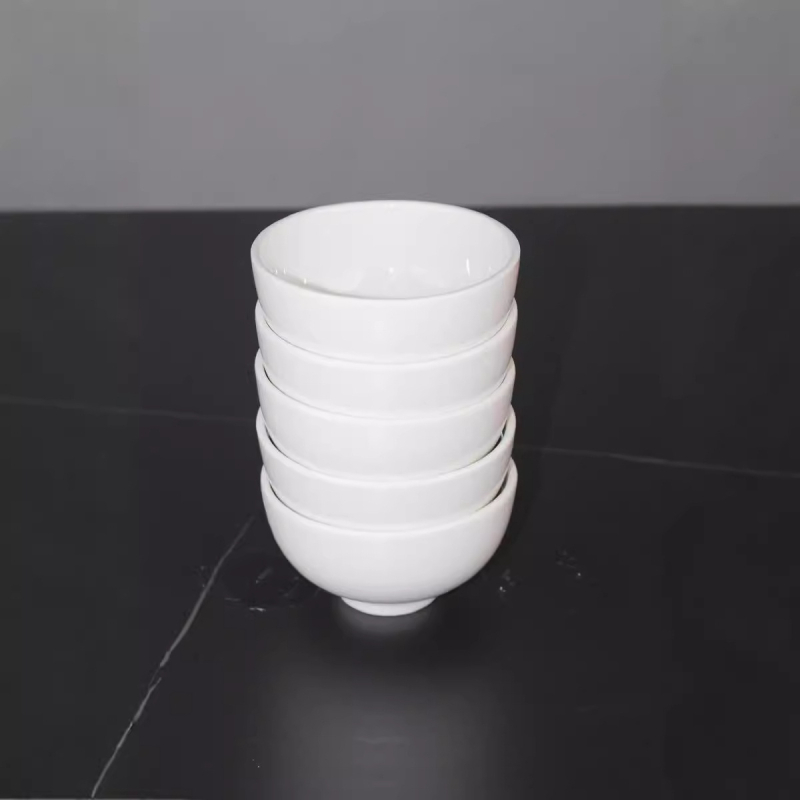 Bijela porcelanska zdjela za rižu za hotele i restorane, zdjela za kašu i juhu, okrugla, promjer 11–12 cm, glazirana