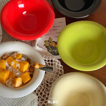 Junbin kerámia tál, kör alakú, mikrohullámú sütőbe tehető, alglazúr színű felület, modern minimalista dizájn