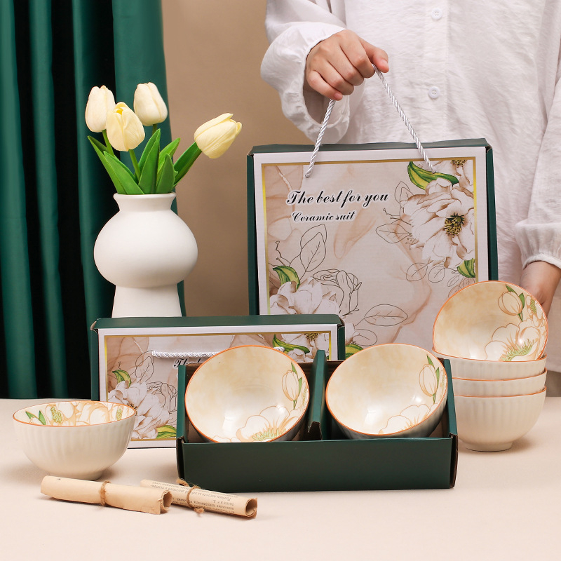 Japán stílusú csontporcelán tálak készlet, virágos mintával, mikrohullámú sütőben használható, testreszabható