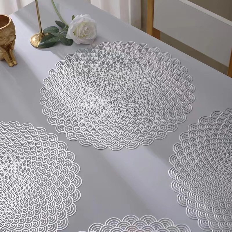 Τραπεζομάντηλο για σερβίρισμα, PVC υλικό, στρογγυλό σχήμα, ανθώδες μοτίβο, μοντέρνα απλότητα