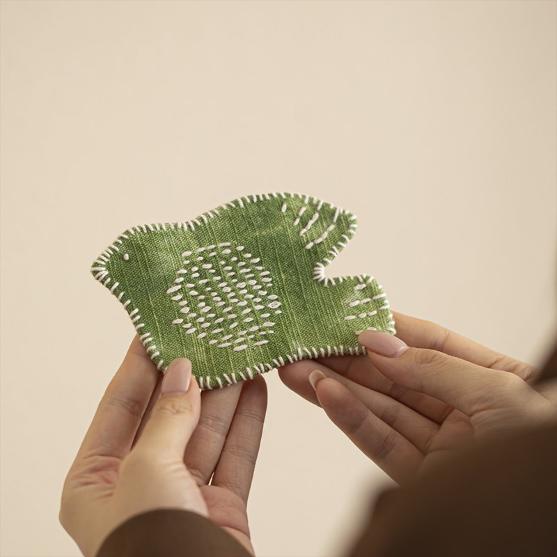 Подложка за чаши за чай от плат с ръчно бродирана птица — Нов китайски стил, печат на лого възможен, пуск през 2025