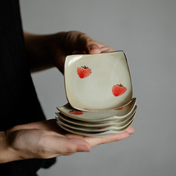 Shanding ръчно рисувана подложка за чай със ягоди — керамична, произход Дехуа