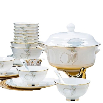 Set posuđa od kostnog porculana, cvjetni uzorak, prikladno za mikrovalnu, glazirana površina, novi kineski stil