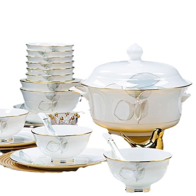 Set posuđa od kostnog porculana, cvjetni uzorak, prikladno za mikrovalnu, glazirana površina, novi kineski stil
