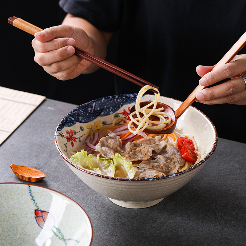 Vas ceramic cu decor floral sub glazură, formă rotundă, în stil nou chinezesc, compatibil cu microunde