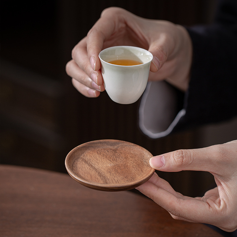 Diófából készült poháralátét készlet teához és kávéhoz – Új kínai stílus, 2023-as megjelenés, karton csomagolás, összsúly 0,2 kg