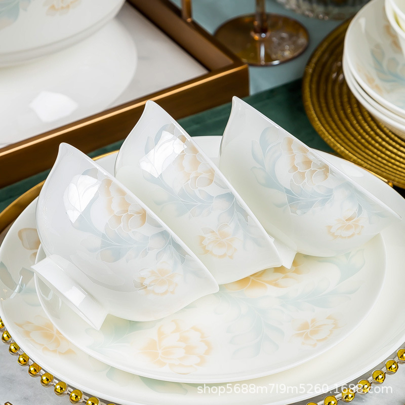 56-частов сервиз за хранене от костен порцелан: съдържа купи, чинии и клечки за хранене – ръчна изработка, модерен минималистичен стил