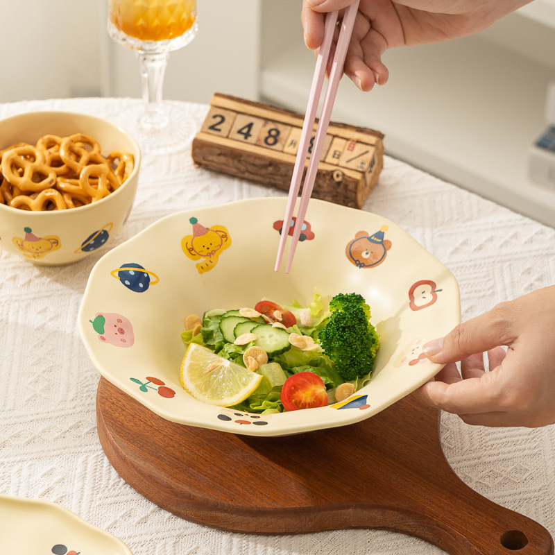 Set de veselă din porțelan pentru o singură persoană, cu design cartoon, compatibil cu microundele, stil proaspăt și drăguț, personalizare disponibilă