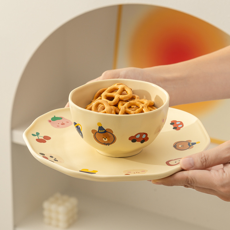 Set de veselă din porțelan pentru o singură persoană, cu design cartoon, compatibil cu microundele, stil proaspăt și drăguț, personalizare disponibilă