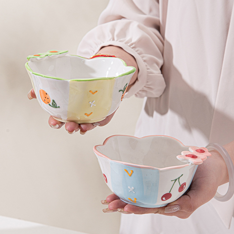 Porcelanska zdjela - nepravilan oblik, sladak stil, različiti podglazurni uzorci, pogodno za mikrovalnu pećnicu djeci