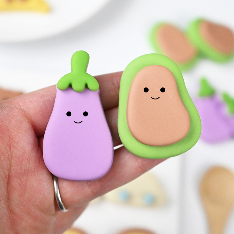 Formă pentru chifle la abur cu motive animale și fructe, din plastic, serie Fruit Animals, potrivită pentru chifle la abur și fondant