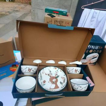 Keramički set posuđa, 6-dijelni, uz 10 zdjela za rižu i tanjura za juhu, cartoon uzorak, moderni minimalistički stil, poklon kutija
