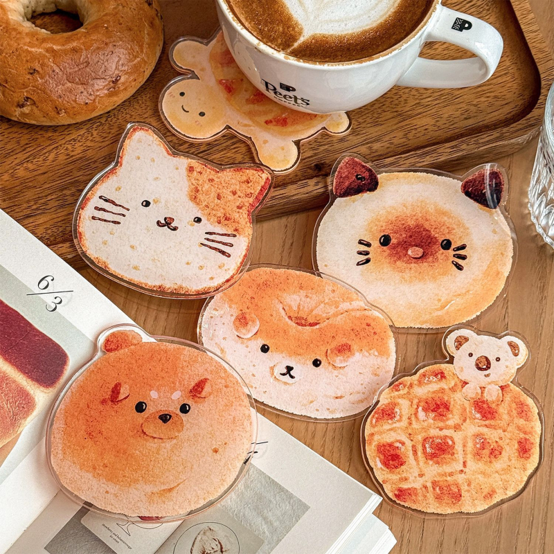 Mo mo Akril pohár alátét – Bread Story sorozat, különleges formájú alátét (Anyag: Akril; Márka: Mo mo; Sorozat: Bread Story; Bevezetés: 2025-07-21)