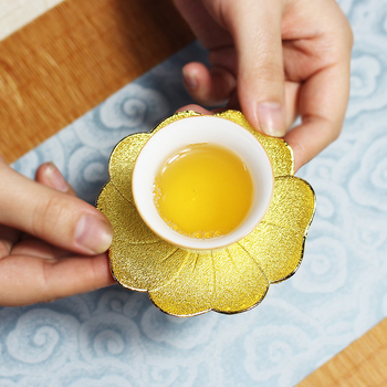 Suport pentru cești – Lux ușor, Cireș japoneză înflorită, aliaj, logo imprimat, ambalaj OPP