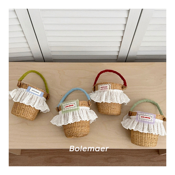 Geantă pentru copii din paie împletită, cu dantelă și etichetă cu litere, modernă pentru uz zilnic – vară 2025