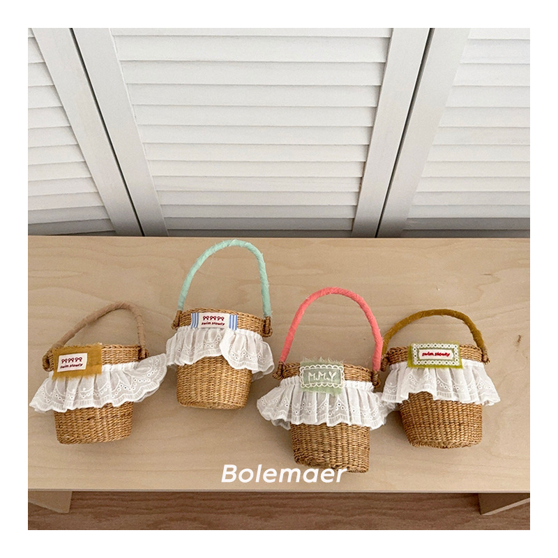 Geantă pentru copii din paie împletită, cu dantelă și etichetă cu litere, modernă pentru uz zilnic – vară 2025