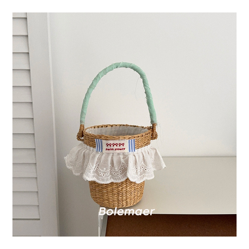 Geantă pentru copii din paie împletită, cu dantelă și etichetă cu litere, modernă pentru uz zilnic – vară 2025