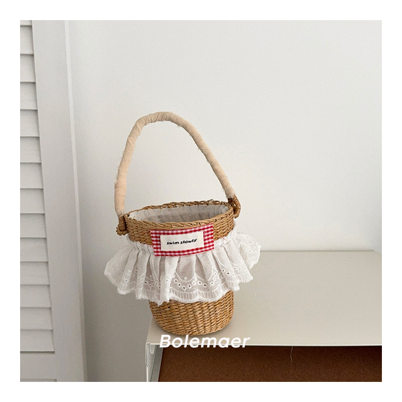 Geantă pentru copii din paie împletită, cu dantelă și etichetă cu litere, modernă pentru uz zilnic – vară 2025