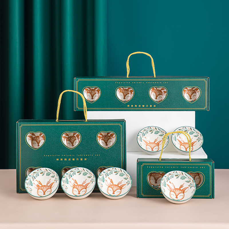 Japanski stil: darovni set zdjela i štapići za jelo u ukrasnoj porcelanskoj kutiji
