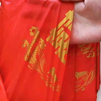 Πλαστικό τραπεζομάντηλο μίας χρήσης, παχύτερο, για οικιακή χρήση, κατάλληλο για στρογγυλά και ορθογώνια τραπέζια, με δυνατότητα εκτύπωσης λογότυπου, βιοδιασπώμενο.