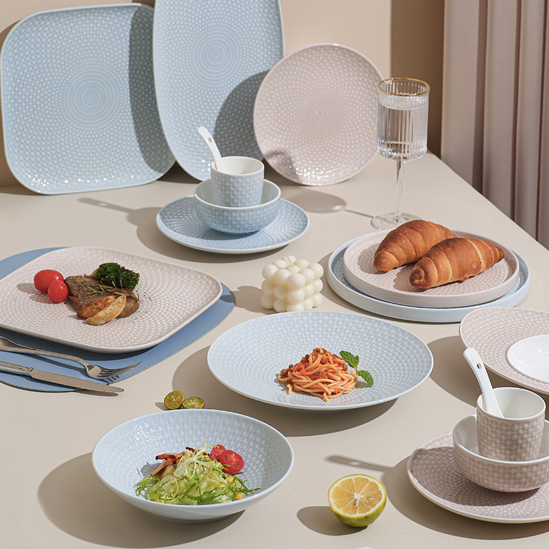Keramički set posuđa sa zdjelama i tanjurima, nordijski minimalistički stil, glazirana površina, pogodno za mikrovalnu, paket od 50 komada