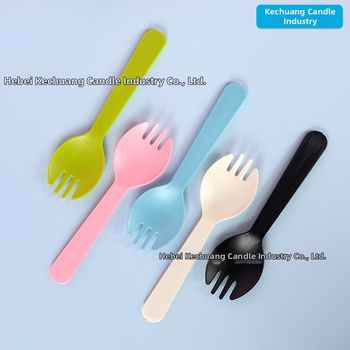 Еднократен комплект за торта: поднос за торта, ножове и вилици – пластмасов, правоъгълен, включва 5 ножа и 5 вилици