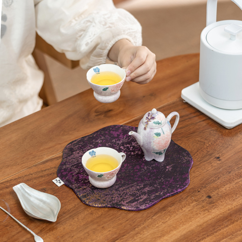 Podmetač za čajni stol s dvostrukom čipkom, debela tkanina, otpornost na opekline