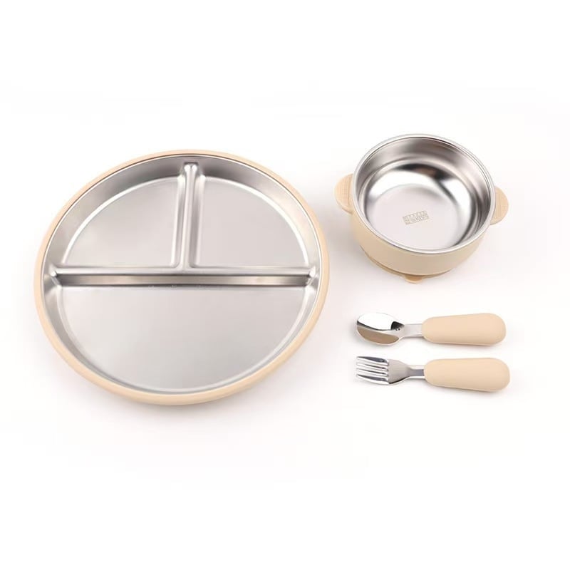 Dječji set za prehranu od nehrđajućeg čelika: tanjur s tri odjeljka, zdjela s dvije ručke, usisna baza i pribor ( vilica i žlica ); 304 nehrđajući čelik; za dob 6 mjeseci i više; set od 4 komada