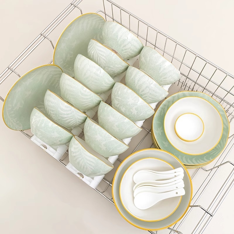 Porcelanski set posuđa za stol s zdjelama, tanjurima i štapićima za jelo — završna podglazurna obrada, mikrovalna sigurnost, moderan minimalistički kineski stil
