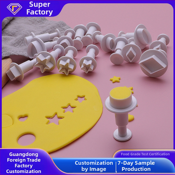 Geometrická forma na fondán pre koláče – razník s tlačou, ABS, tvary srdca, kruhu a päťcípovej hviezdy