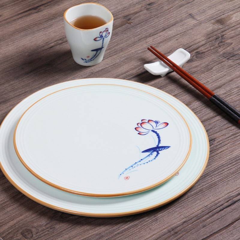 Микровълнова порцеланова кръгла чиния с ръчно рисуван флорален мотив за хотелско обслужване