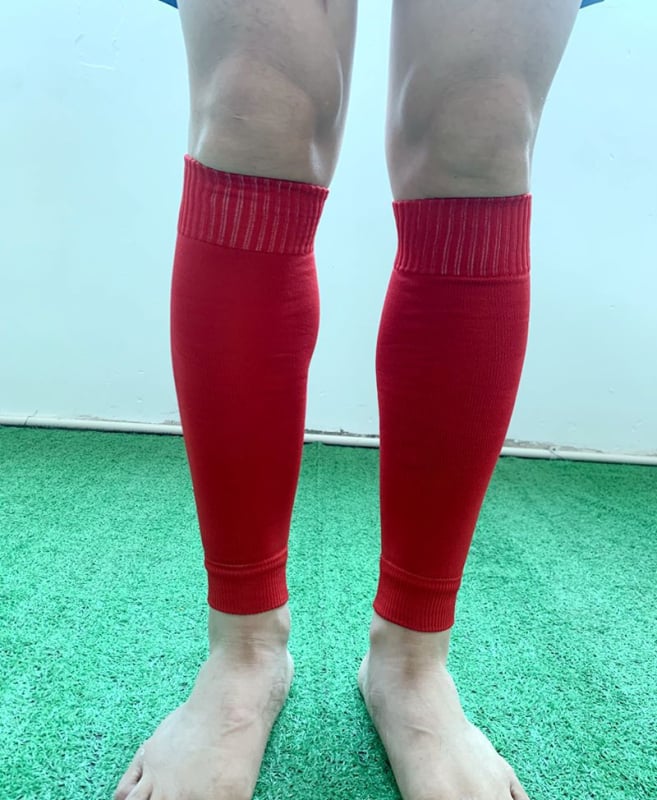 Футболни чорапи с протектор за подбедрица, полиестерно влакно, дължина до средната част на подбедрицата, защита на долната част на крака, лег гардове за тренировки и футбол