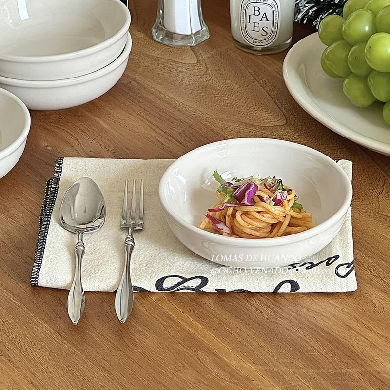 Vas oval de porțelan pentru sosuri și dipuri – stil minimalist, model monocrom, potrivit pentru sosuri, dipuri, ulei pentru hot pot și oțet, deserturi