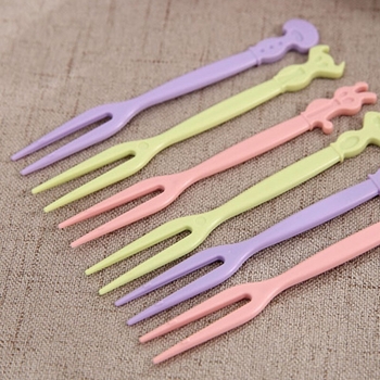 Furculiță de fructe de unică folosință din plastic - stil simplu pentru copii (Brand: Cleaning energy; Categorie: furculiță de fructe; Material: plastic; Destinație: copii; Stil: simplu)