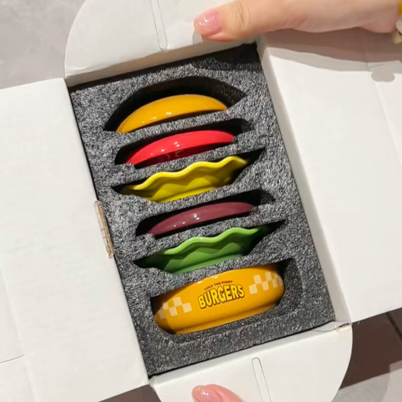 Keramički tanjur za burger s posudom za umak, ovalni oblik, geometrijski uzorak, ručno oslikana površina, otporan na mikrovalnu pećnicu