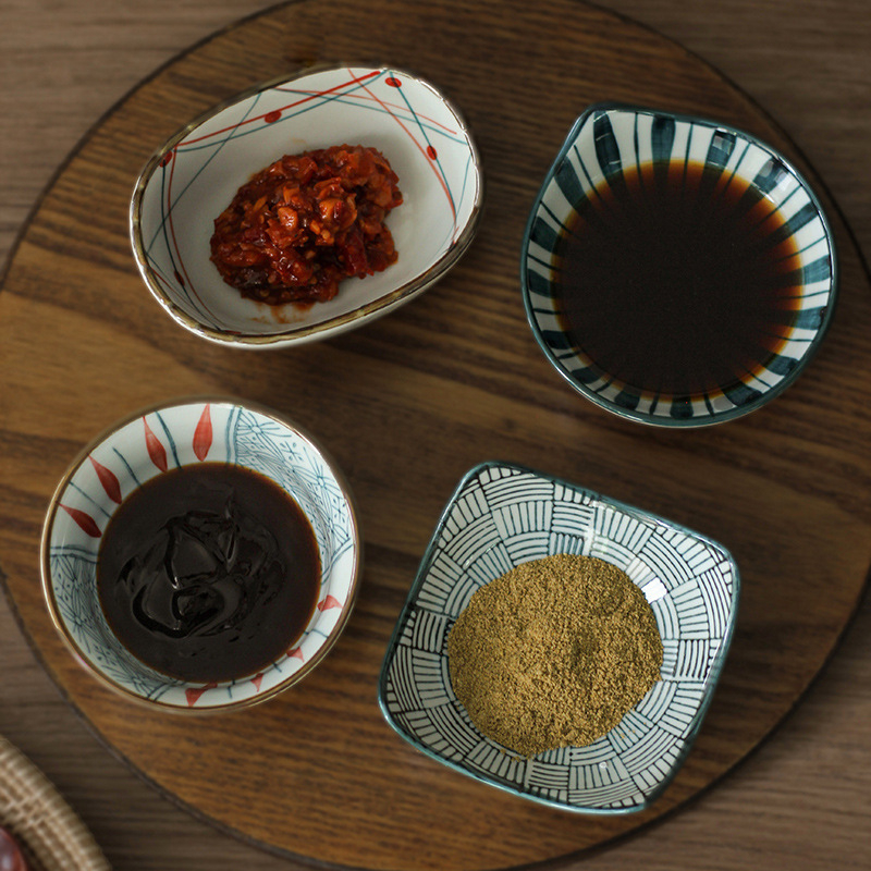 Keramički tanjur u japanskom stilu za umake i začine, nepravilnog oblika, ispod glazure boja, pogodna za mikrovalnu
