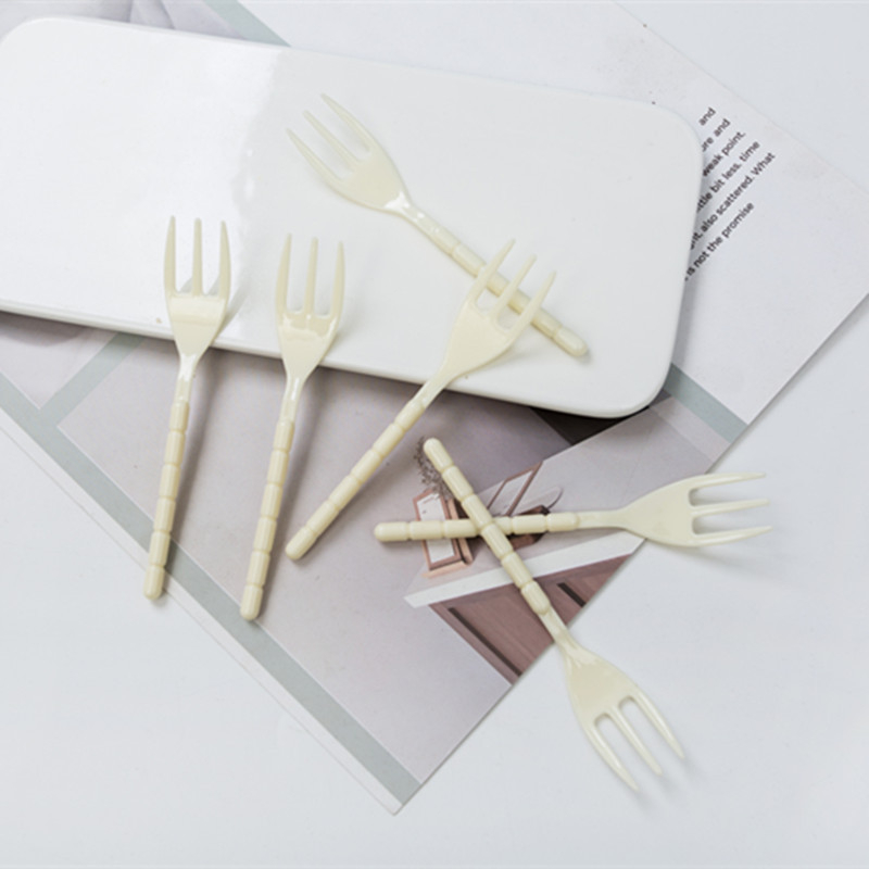 Jednokratna plastična vilica za voće s tri zuba, ojačane konstrukcije, za desert, prehrambeno sigurna, nije prikladna za mikrovalnu