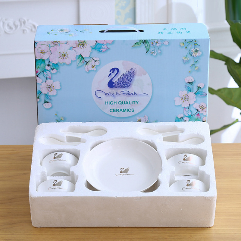 Kerámia tálak, kanalak és tányérok készlet ajándékdobozban – 10 darab