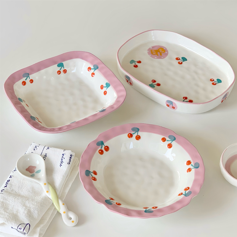 Porcelanski set posuđa za stol: zdjele i tanjuri, jednostavan stil, porcelan materijal
