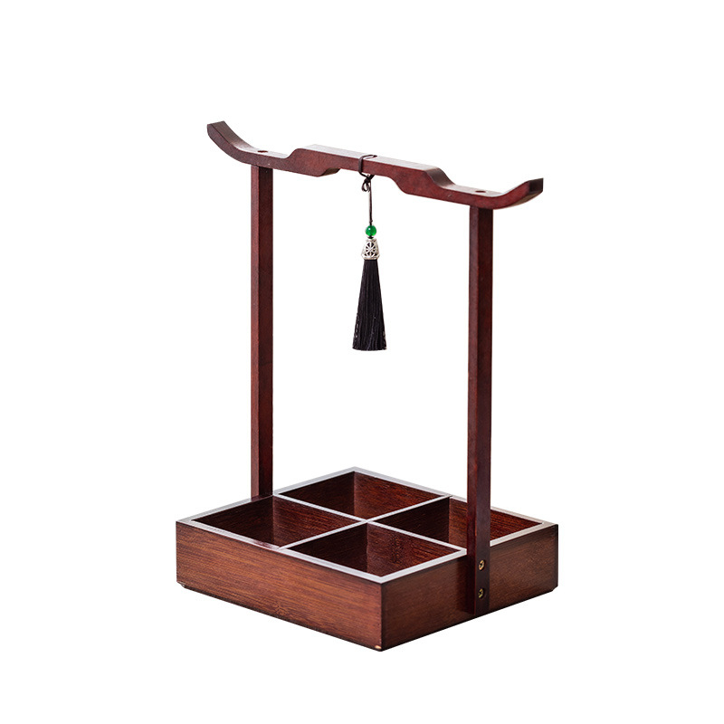 Плодова чиния в новокитайски ретро стил с разделени секции за сервиране, сватбена закуска, от бамбук