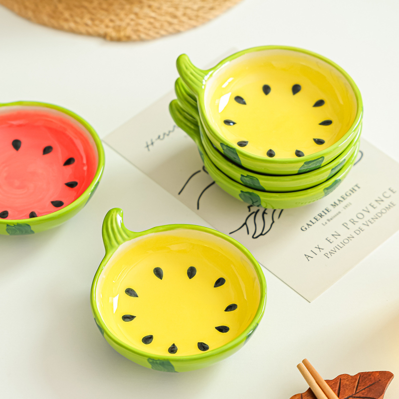 Керамична чиния за подправки, кръгла форма, повърхност с подглазурно оцветяване, стил свеж и мил