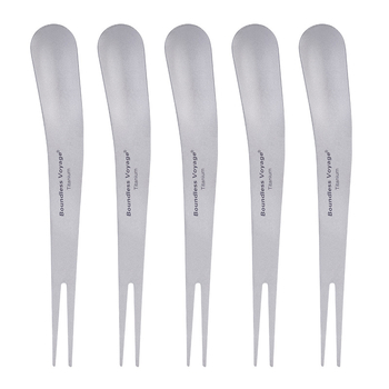 5-dijelni titanski set pribora: vilica za voće, vilica za desert, vilica za tortu, žlica za jogurt — moderan minimalistički dizajn, ogledni završetak, mogućnost prilagodbe