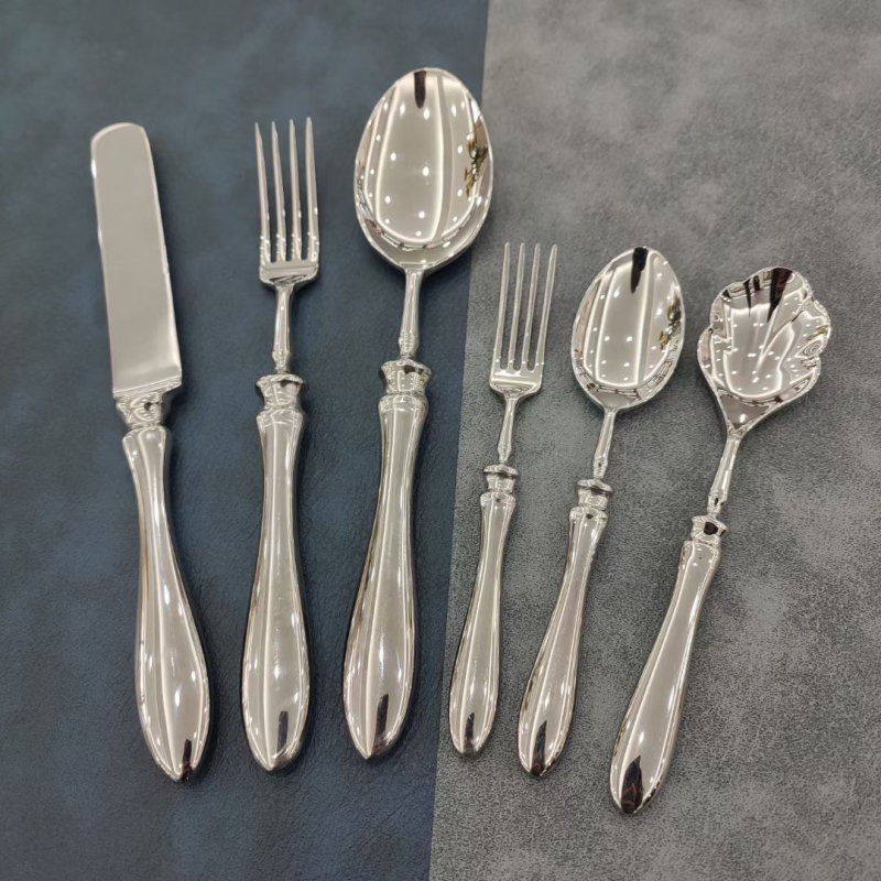 Set pribora od 304 nehrđajućeg čelika, kovano: nož, vilica i žlica, žlica s motivom školjka-cvijet, svijetlo luksuzan retro stil