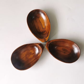 Японски стил дървена чиния за подправки със суров лак — неравна форма, ивици по повърхността, ретро стил с лек лукс, държач за лъжица и поставка за лъжичка за соев сос и оцет